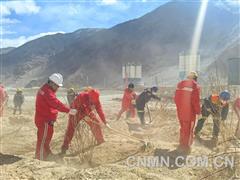 海拔4600米他们敢叫高原穿绿装